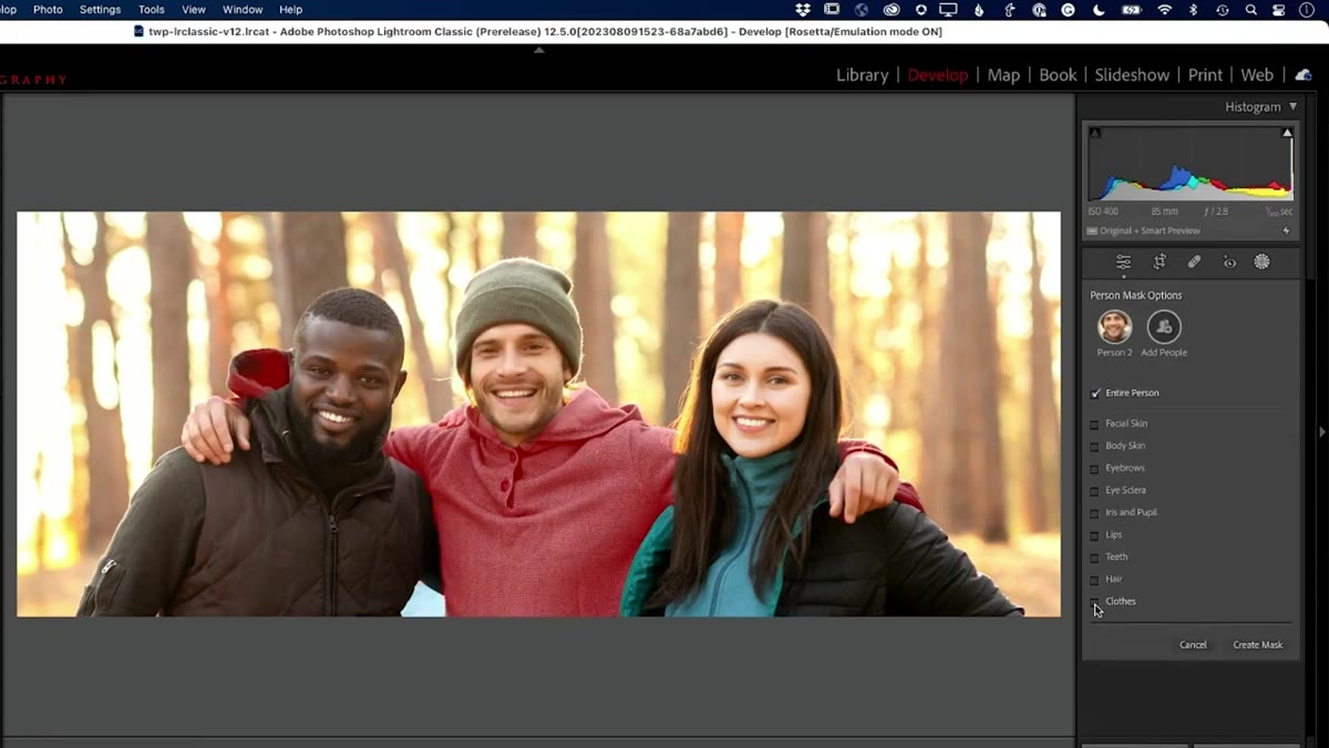Person 2 selected, clothes mask option highlighted