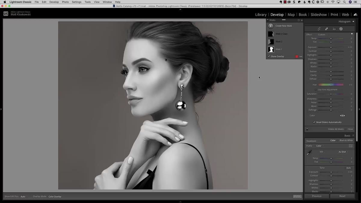 A second mask layer created and inverted to isolate the background