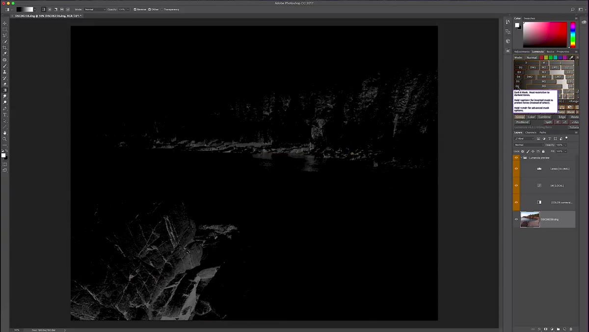 D6 mask loaded, darkest image areas shown in white