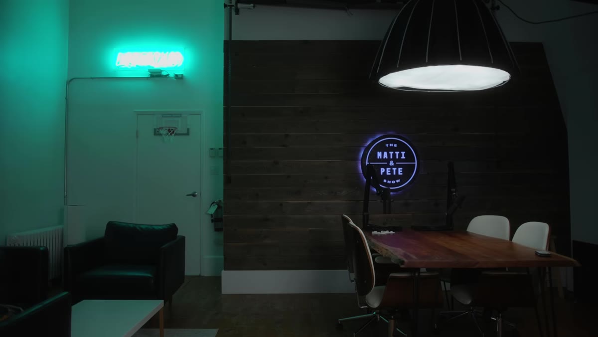 Final playback showing text revealing smoothly behind moving subject
